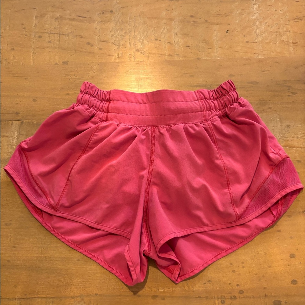 Lululemon Hotty Hots 2.5 Low Rise Shorts